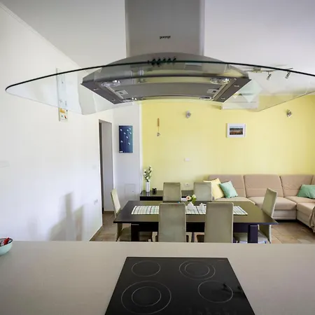 Salt Pans Apartment *